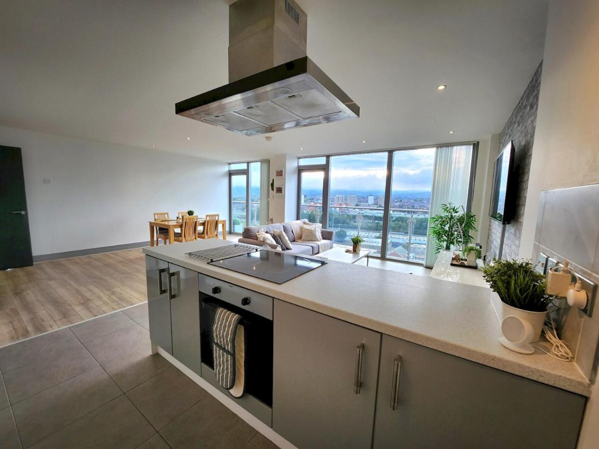 Apartmán Pass The Keys Stunning Penthouse With Balcony Sunset Views Belfast Exteriér fotografie