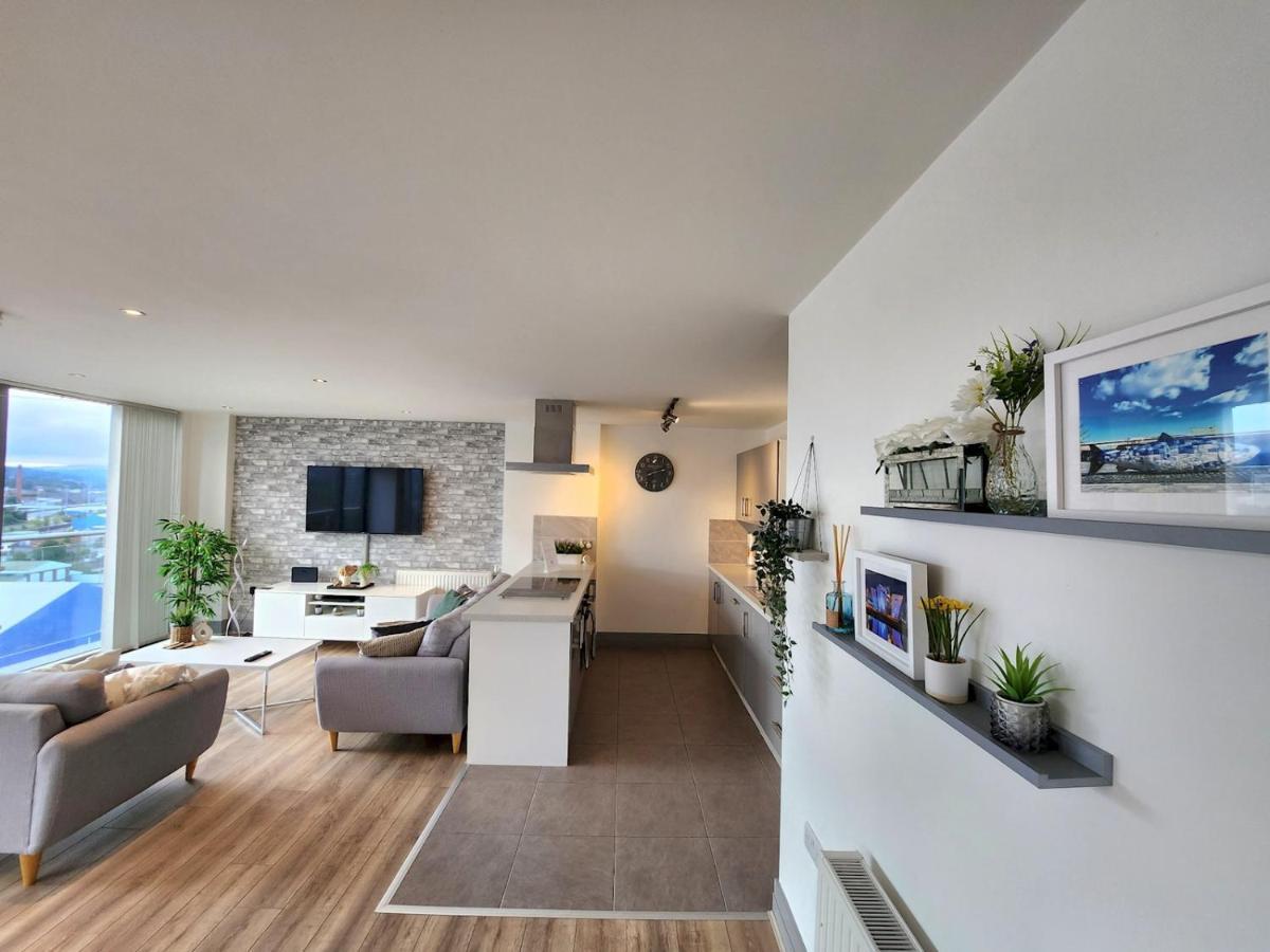 Apartmán Pass The Keys Stunning Penthouse With Balcony Sunset Views Belfast Exteriér fotografie