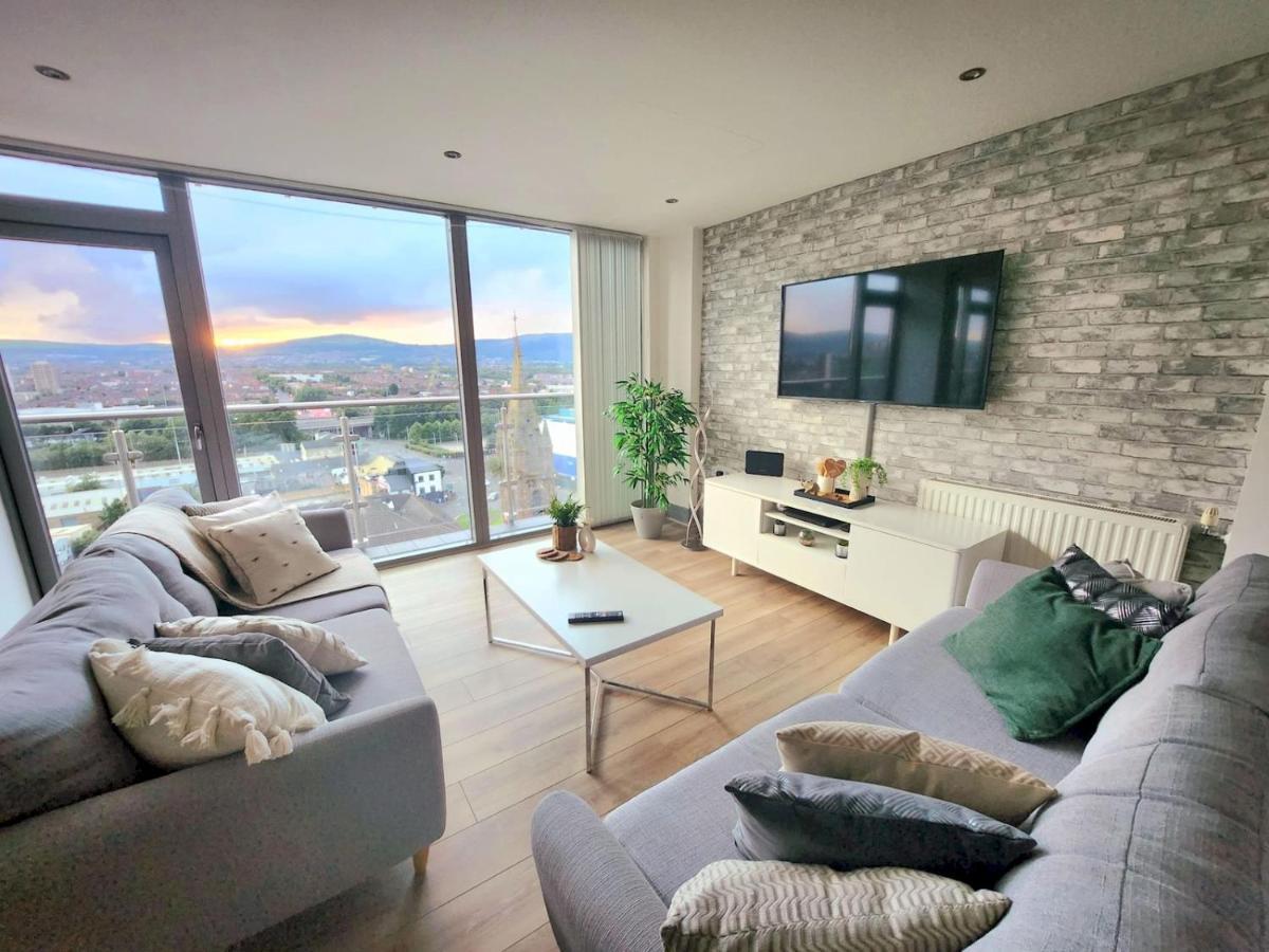 Apartmán Pass The Keys Stunning Penthouse With Balcony Sunset Views Belfast Exteriér fotografie